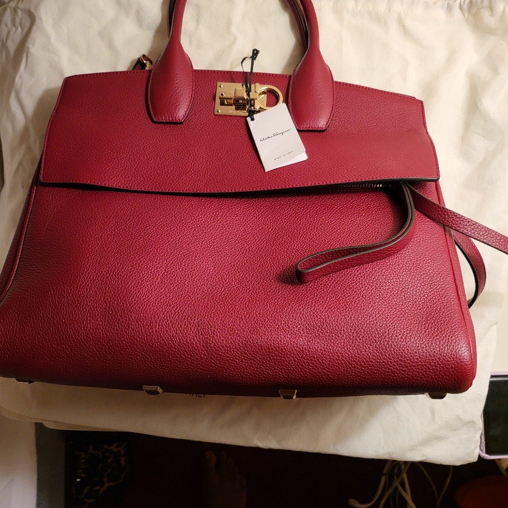 Salvatore Ferragamo "Studio" satchel bag in grainy calf leather. BNWT